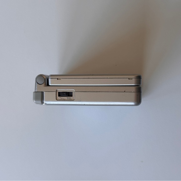 Game Boy Advance SP - Excellent Working Condition - Used, Vintage - Picture 6 of 14